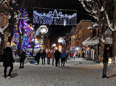 Zakopane Krupowki street in winter