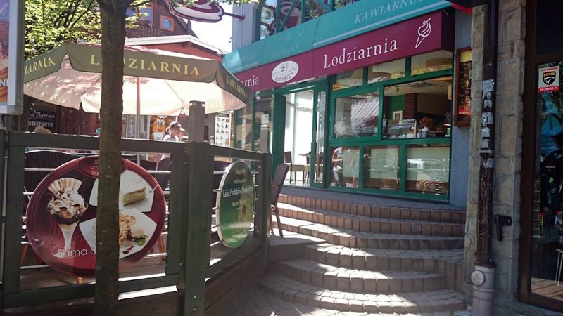 Cafe and ice cream parlor Zarneccy